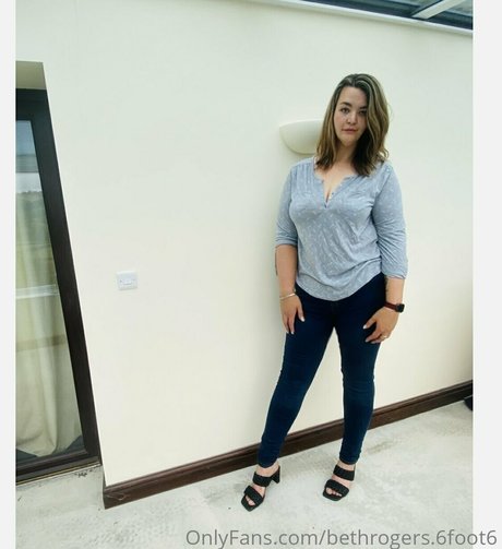Amazonbeth.6foot6 photo 43
