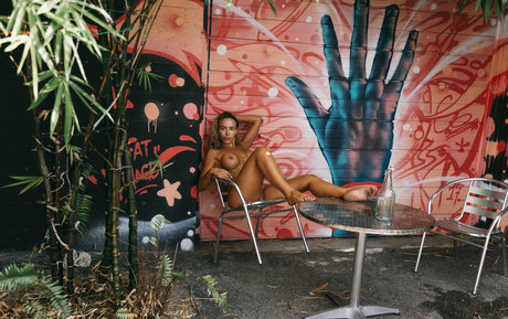 Amber Emery photo 43