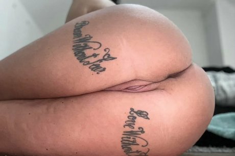 Amber Ferguson photo 35