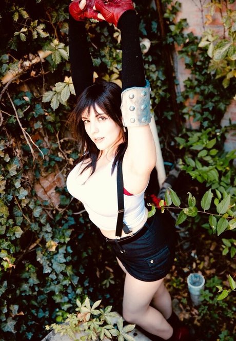 Amber Lee Connors photo 12