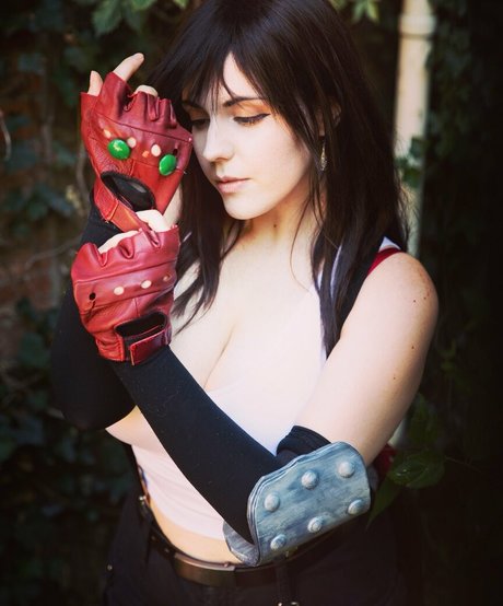 Amber Lee Connors photo 15