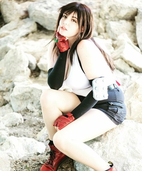 Amber Lee Connors photo 19