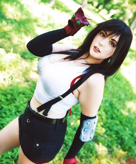 Amber Lee Connors photo 29