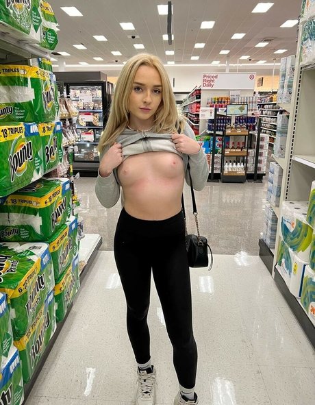 Amber Moody photo 4