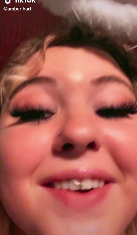 Amberly photo 42