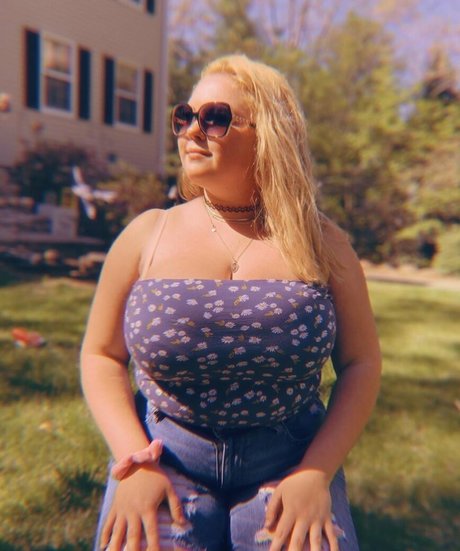 Amberly photo 59