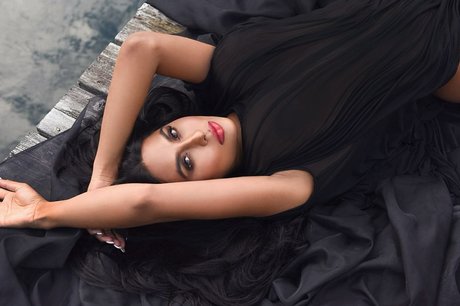 Amelia Maltepe photo 55