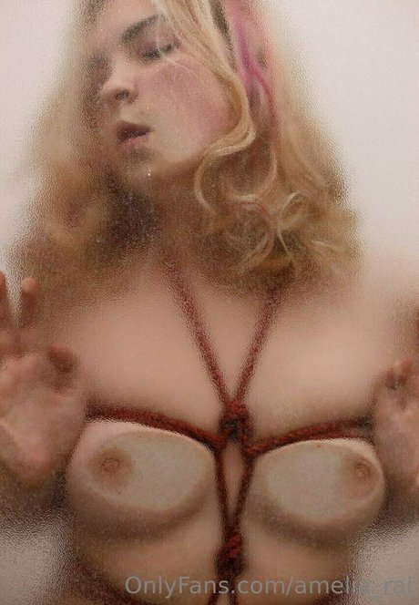 Amelia_rai photo 10