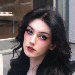 Profile photo of Ameliimoo