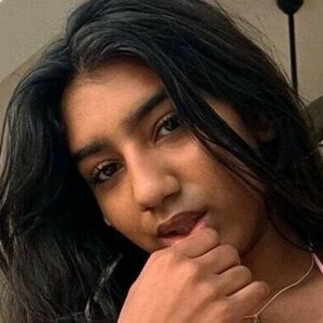 Amira Shiwraj photo 5