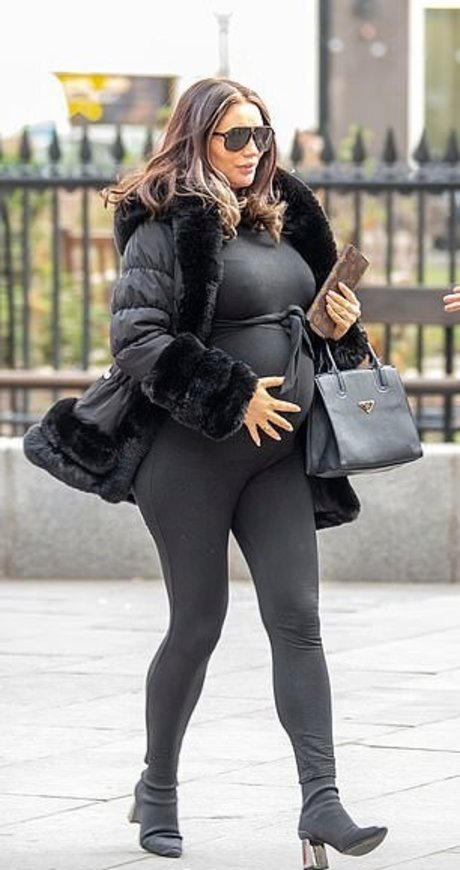 Amy Childs photo 4