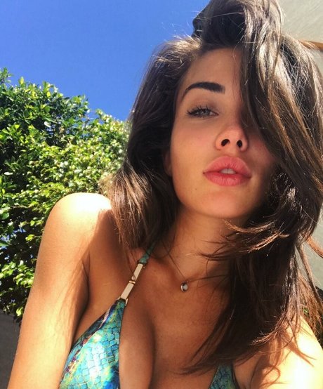 Amy Jackson photo 45