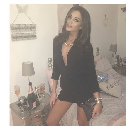 Amy Jackson photo 129