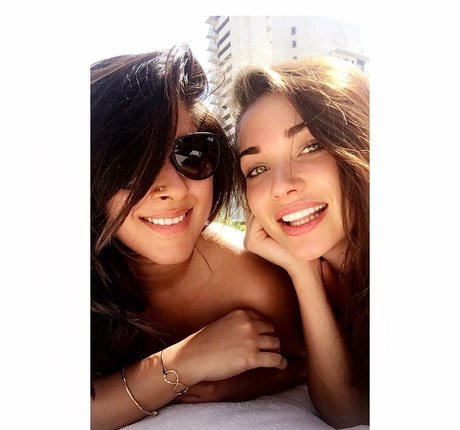Amy Jackson photo 136