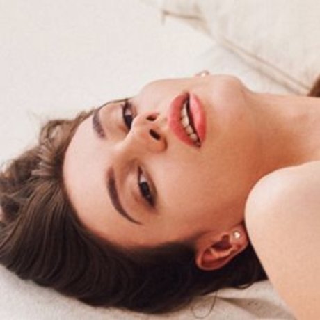 Amy Karamel photo 55