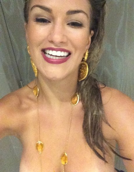 Amy Willerton photo 11