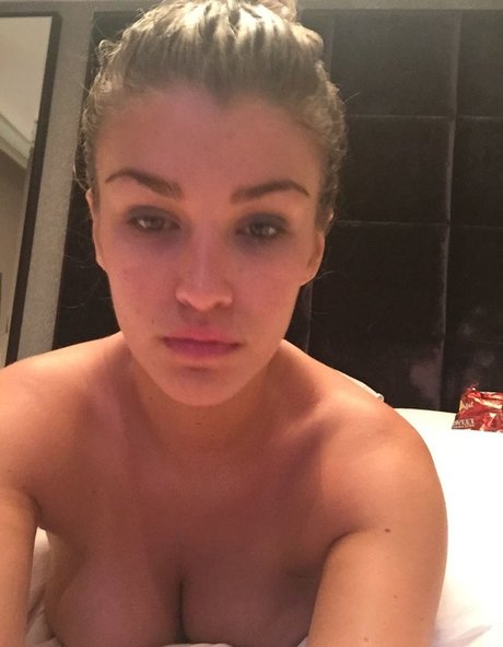 Amy Willerton photo 56