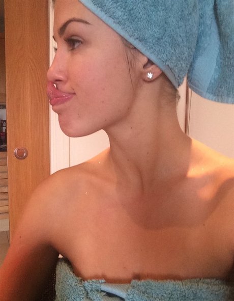 Amy Willerton photo 70