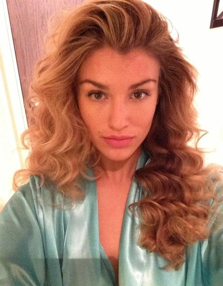 Amy Willerton photo 73