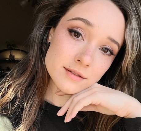 AmyKay ASMR photo 15