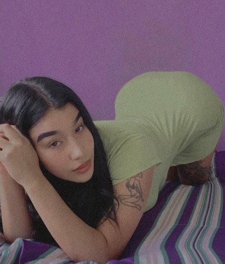 Amywinos10 photo 102