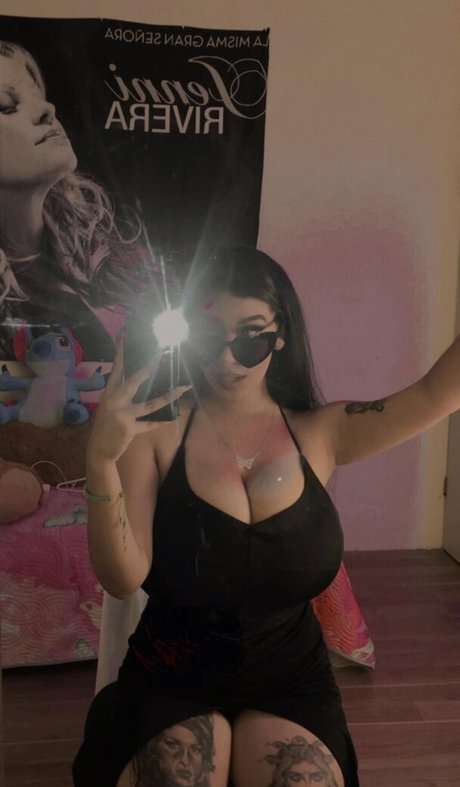 Amywinos10 photo 124