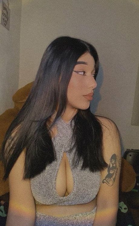 Amywinos10 photo 128