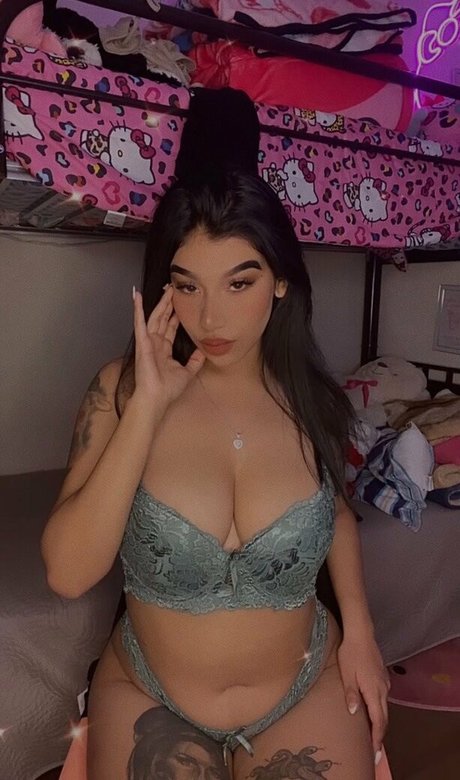 Amywinos10 photo 142