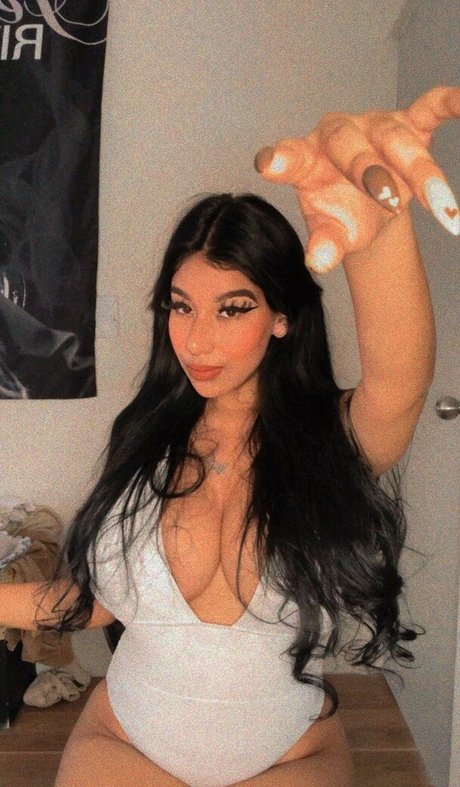 Amywinos10 photo 163