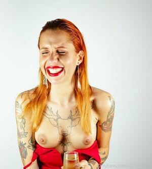 Ana Almeida photo 180