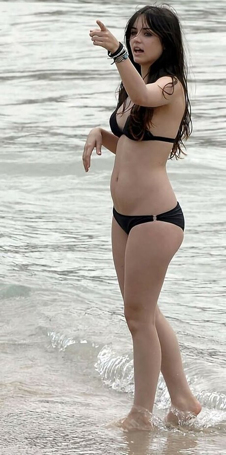 Ana De Armas photo 14