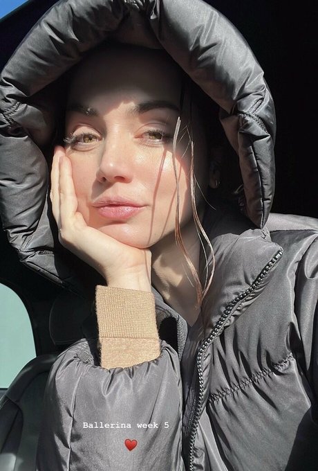 Ana De Armas photo 301
