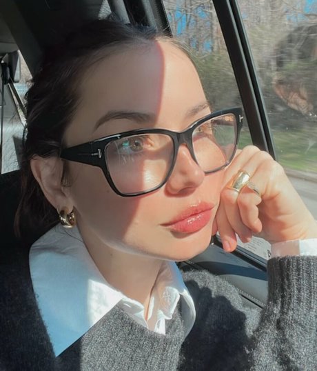 Ana De Armas photo 423