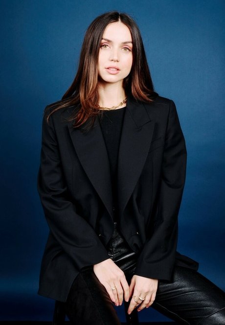 Ana De Armas photo 456