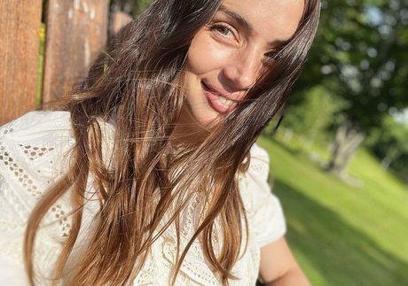 Ana De Armas photo 905