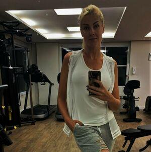 Ana Hickmann photo 90