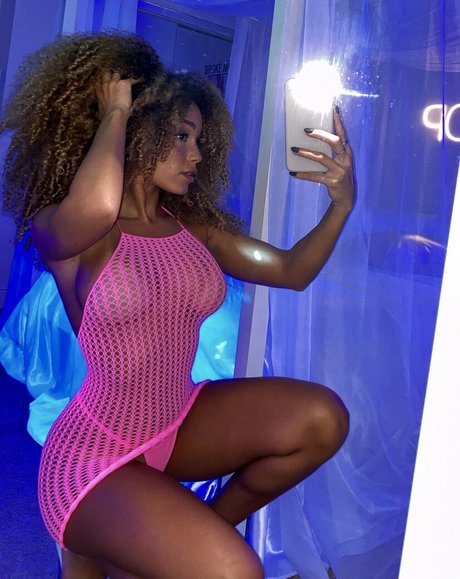 Anabella Carrasco photo 18