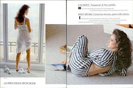 Andie MacDowell photo 19
