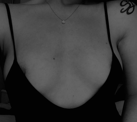 Andreabeltran photo 399