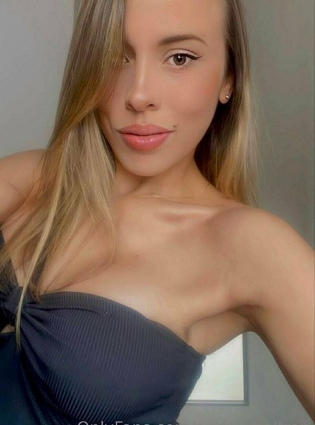 Andreabeltran photo 629