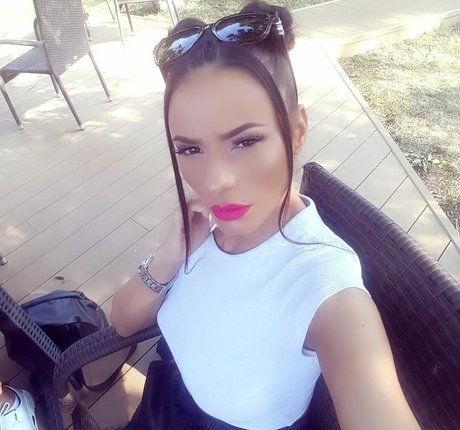 AndreeaNicoletaDinu photo 30