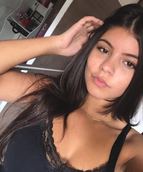 Andressa Almeida photo 18