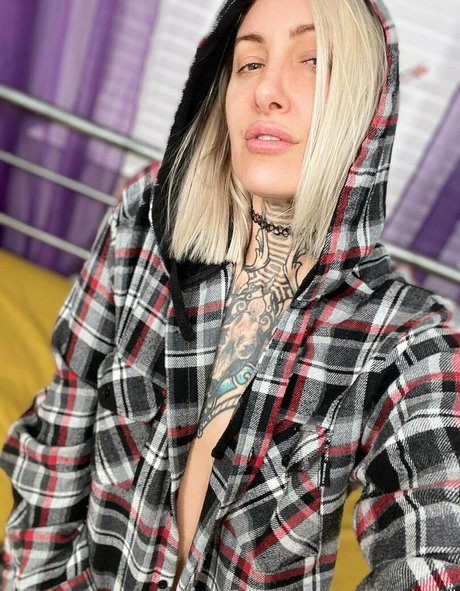 Angel_long photo 260