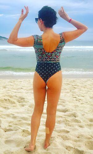 Angela Dippe photo 7