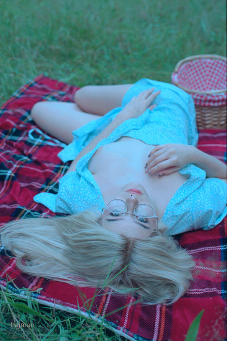 Angela Halee photo 710