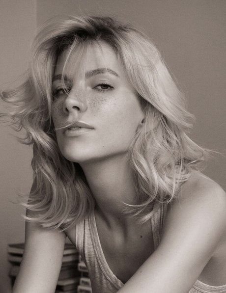 Angela Olszewska photo 15