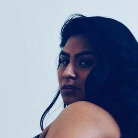 AngelaBrinx photo 10