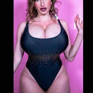 Angelica Stranger photo 240