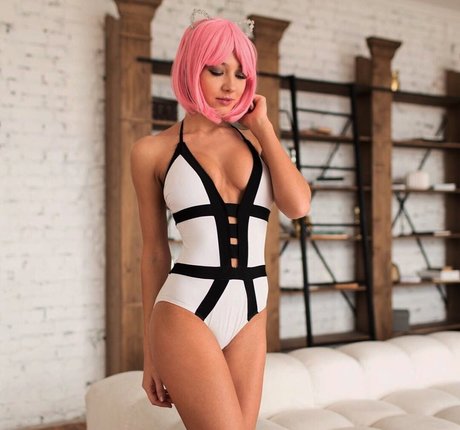 Angelie Dolly photo 369