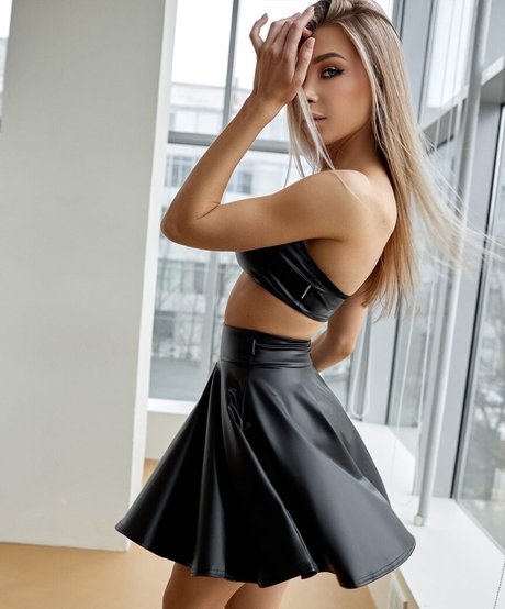 Angelie Dolly photo 676